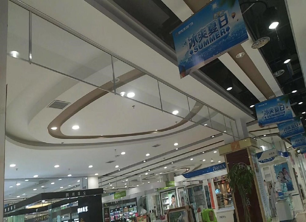 1676010491211582.jpg 煙臺固定式剛性擋煙垂壁.jpg